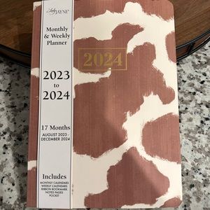 LADY JAYNE 2023 TO 2024 MONTHLY & WEEKLY PLANNER COW PRINT